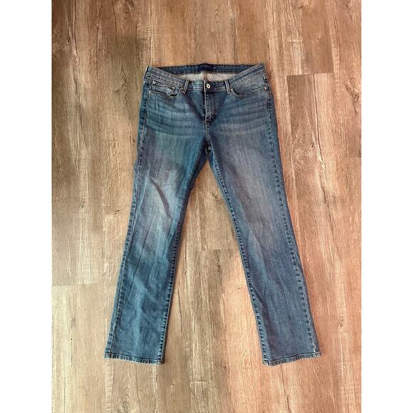 Levi San Francisco Slight Curve Classic Straight Leg Size 16 L/C - Picture 1 of 5